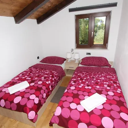 Cuvi Holiday House