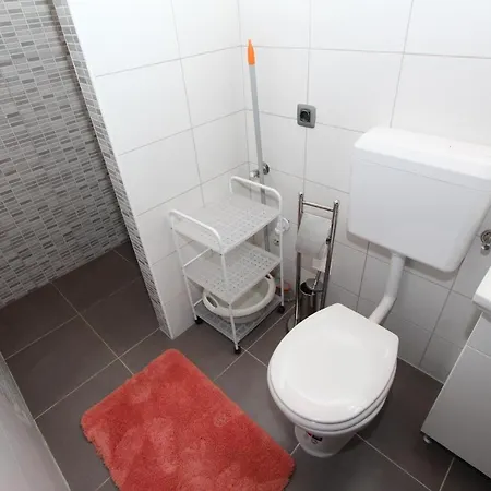 Cuvi Holiday House